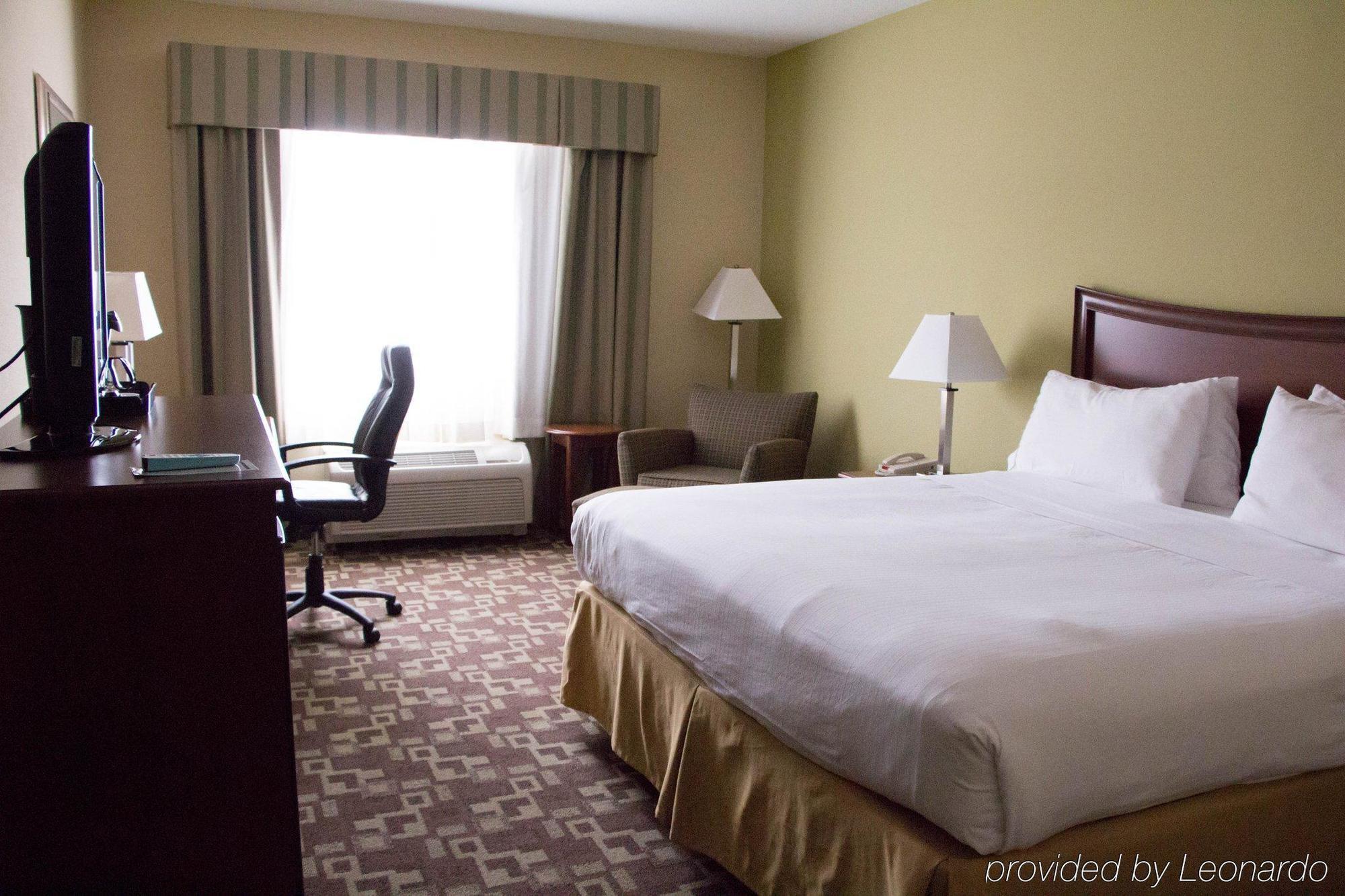 Holiday Inn Express & Suites Southern Pines-Pinehurst Area By Ihg Buitenkant foto