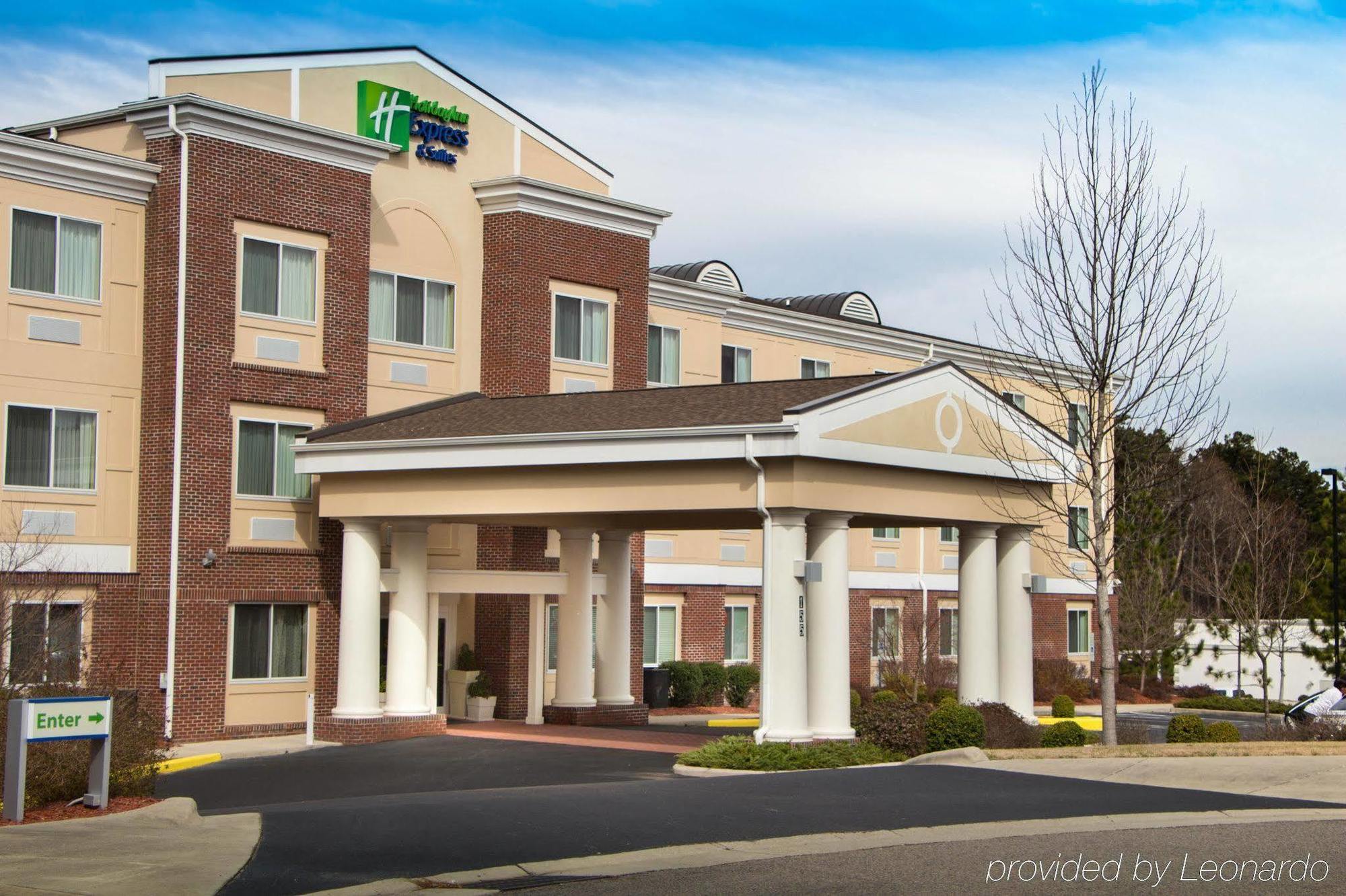 Holiday Inn Express & Suites Southern Pines-Pinehurst Area By Ihg Buitenkant foto