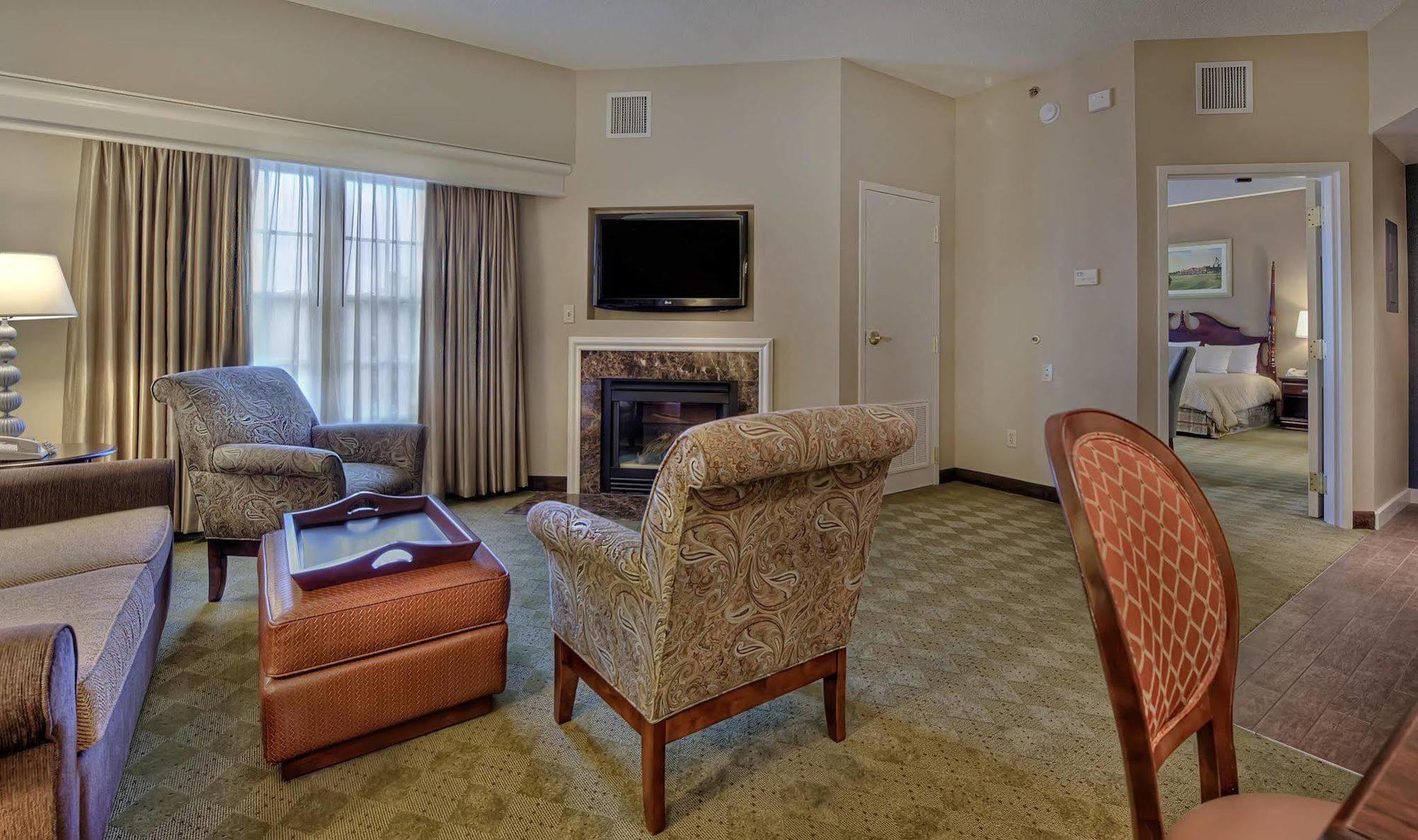 Holiday Inn Express & Suites Southern Pines-Pinehurst Area By Ihg Buitenkant foto