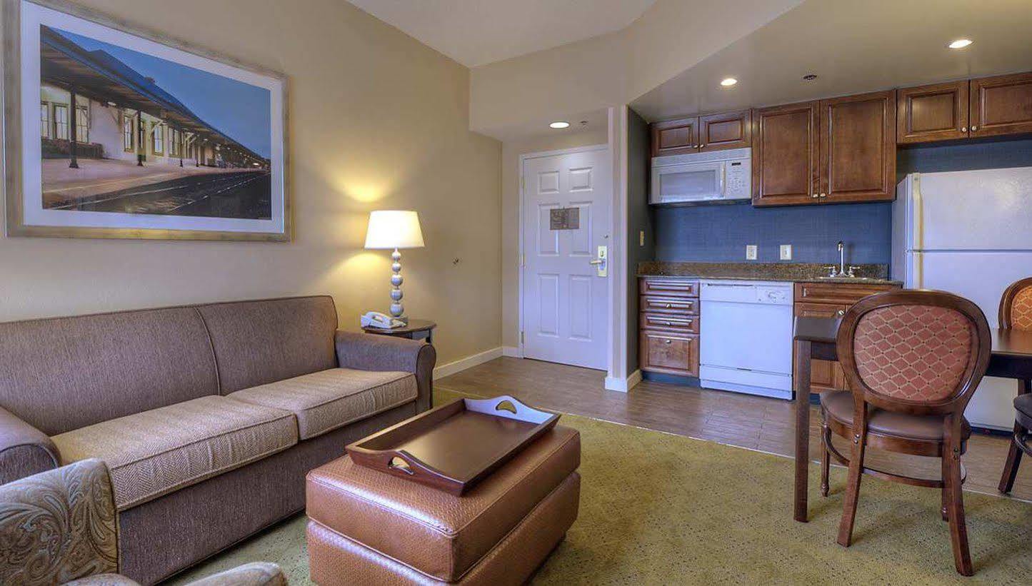 Holiday Inn Express & Suites Southern Pines-Pinehurst Area By Ihg Buitenkant foto